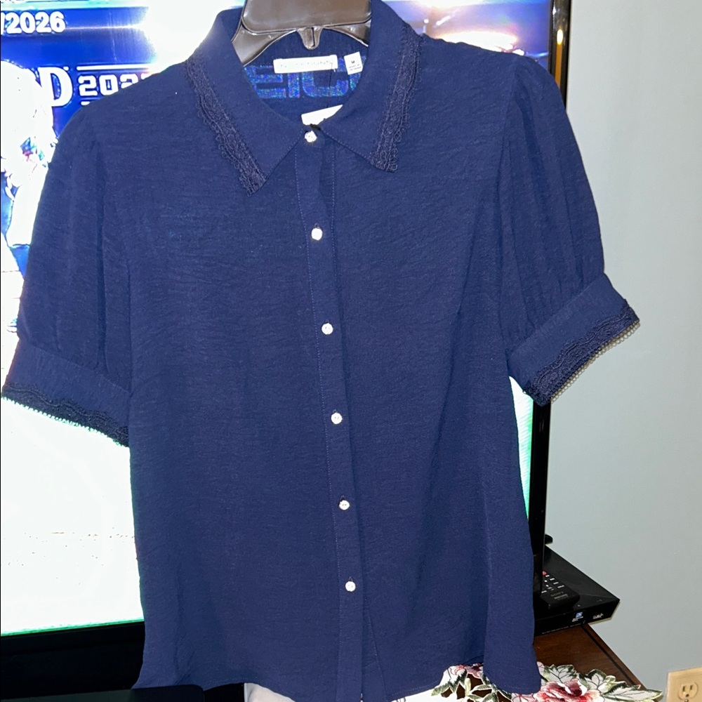 Notations Size M NWT Navy Blouse with Rhinestone Buttons embroidered neck/sleeve - Picture 3 of 5